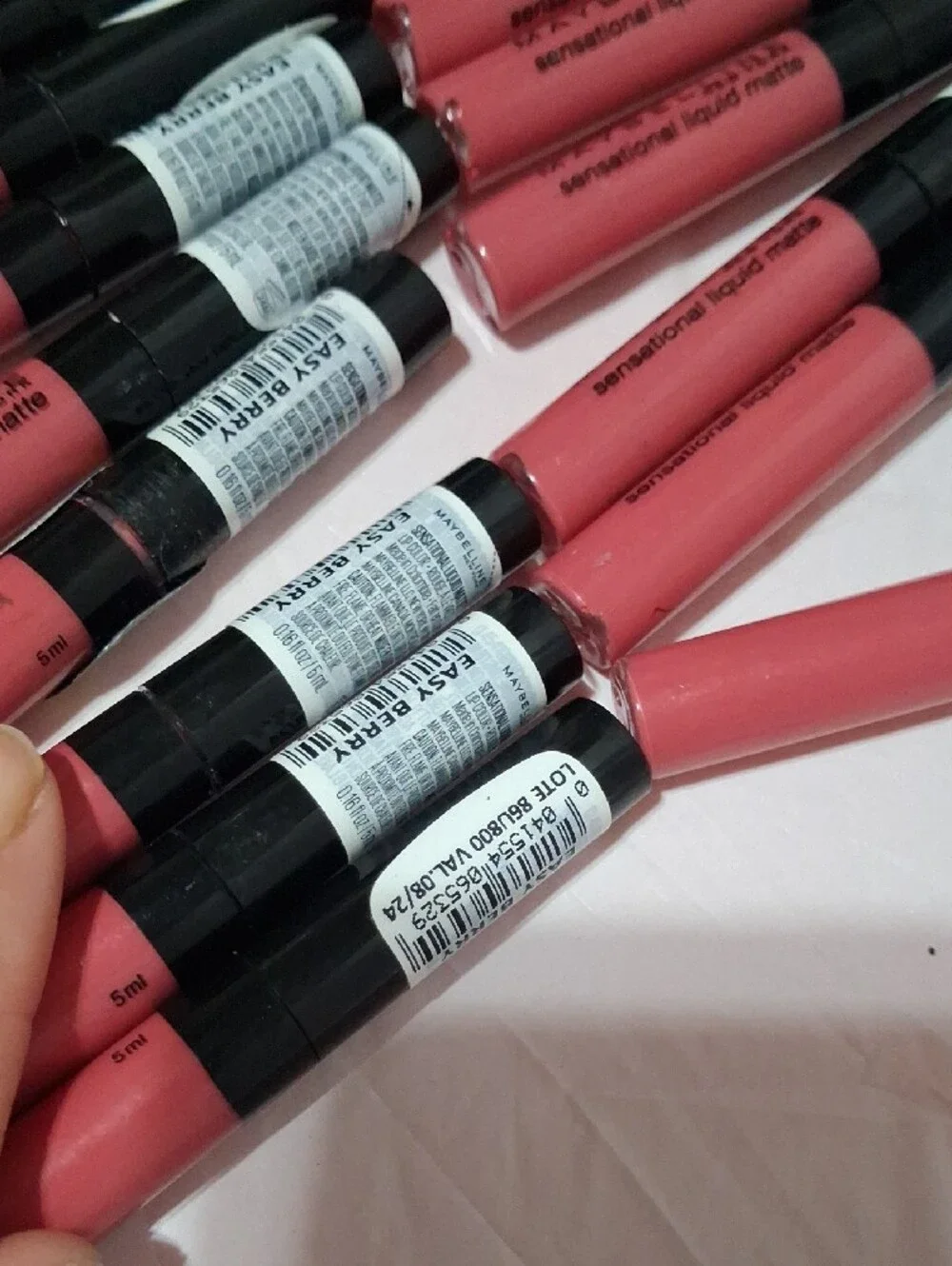 ✨️Maybelline Sensational Liquid Matte Lipstick - 04 Easy Berry [NEW/NIB✨️